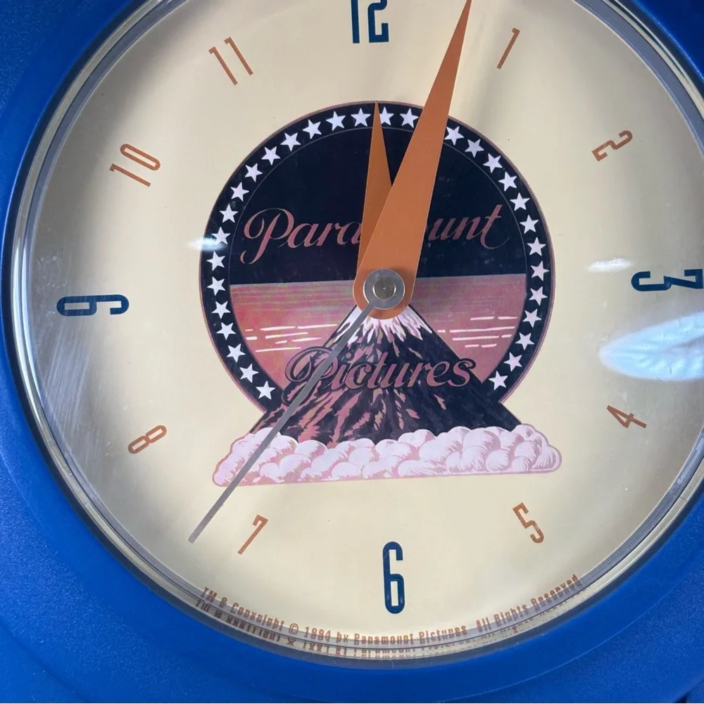 Vtg Paramount Pictures Wall Clock 1994 Blue Yellow‎ Plastic Works